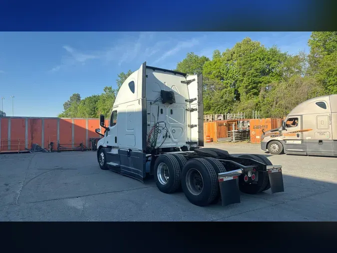 2022 Freightliner Cascadia 126fa13aa2855087949c60c638c9ebf7269