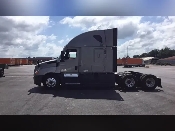 2025 Freightliner Cascadia 126fa177f0b953a0eb3ecfbe41e62600910