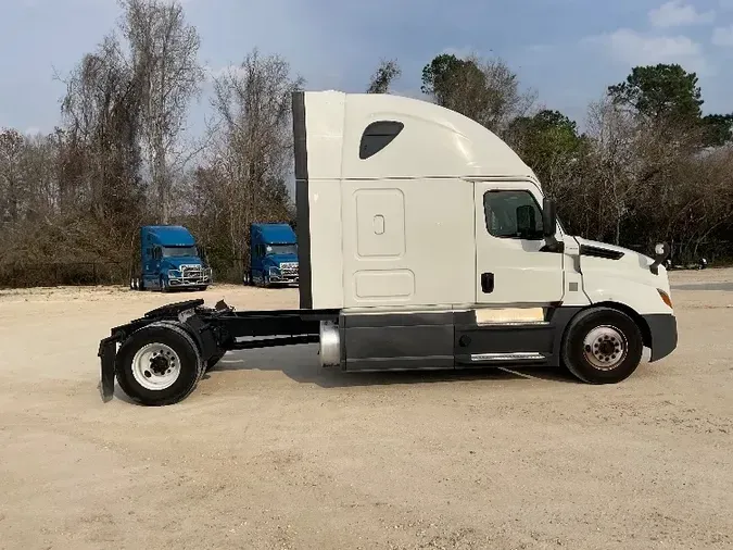 2020 Freightliner T12642ST