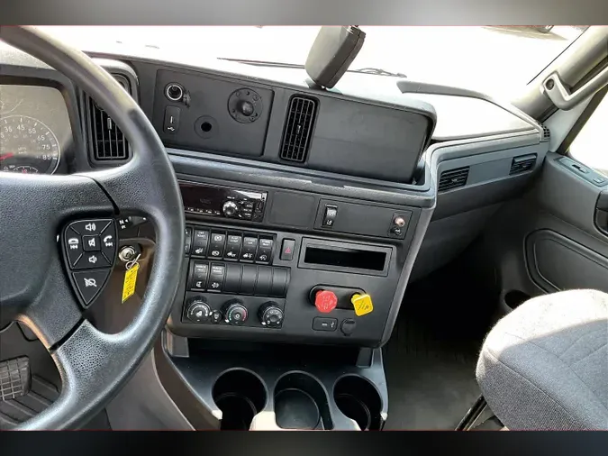 2021 INT LT625 6x4