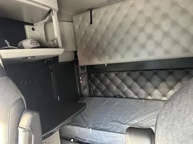 2023 Kenworth T680fa1b45d520218d617c693ce7adc4f7a0