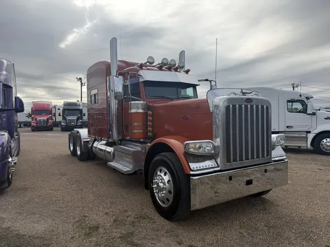 2024 Peterbilt 389