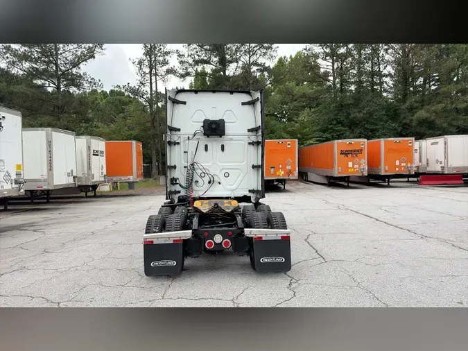 2022 Freightliner Cascadia 126fa23b48a558e088e9a82b3b8db5b6f9c