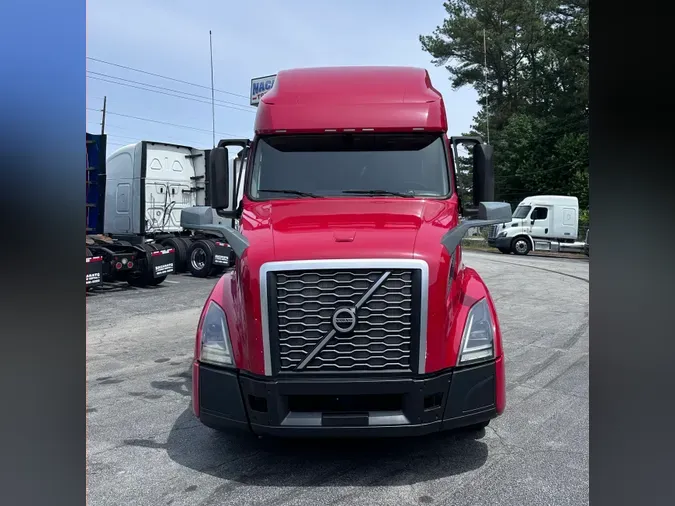 2021 VOLVO VNL64T760