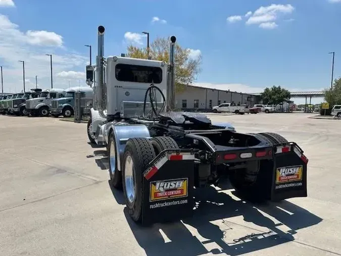 2022 Peterbilt 389
