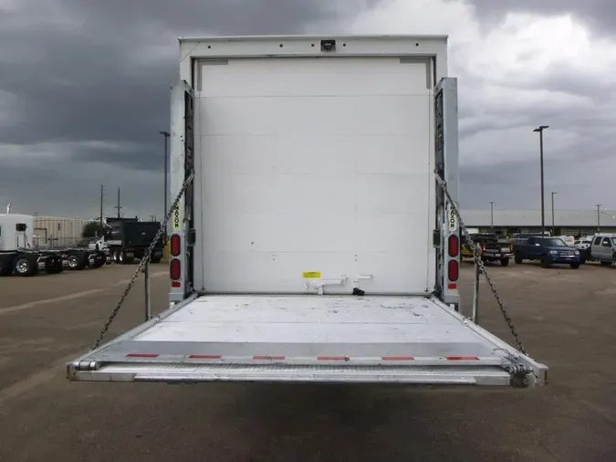 2021 Peterbilt 337