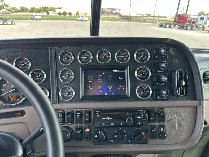2020 Peterbilt 389