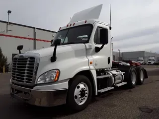 2018 FREIGHTLINER/MERCEDES CASCADIA 125