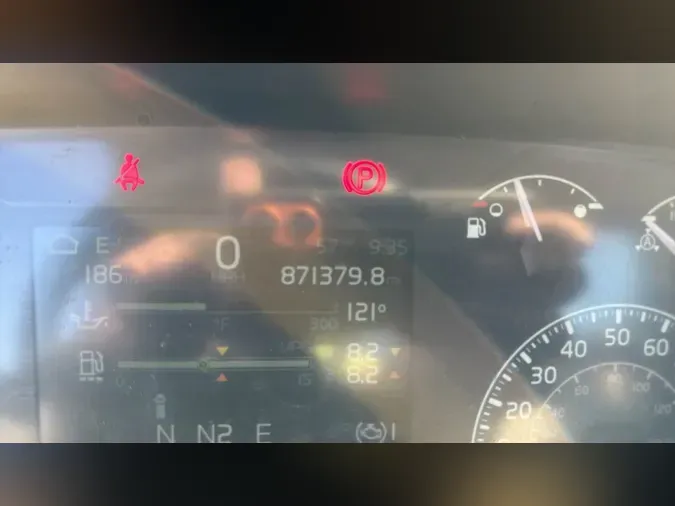 2019 Volvo VNL300