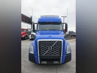 2020 VOLVO VNL64T860