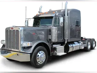 2023 Peterbilt 389