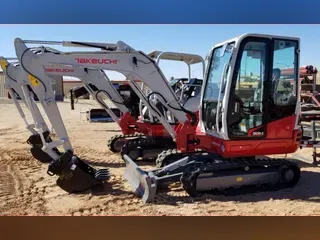 2020 TAKEUCHI TB235-2CR