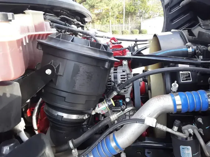 2018 FREIGHTLINER/MERCEDES M2 106