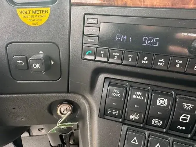 2022 International LT625