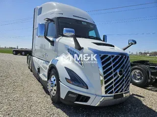 2025 VOLVO VNL64TV04