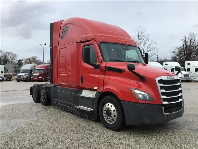 2021 FREIGHTLINER CA126