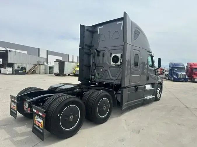 2022 Freightliner Cascadia