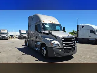 2022 Freightliner Cascadia 126