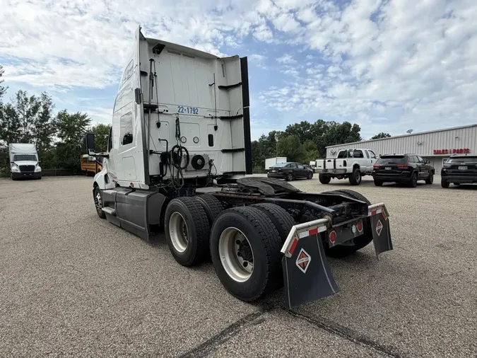 2022 International LT625