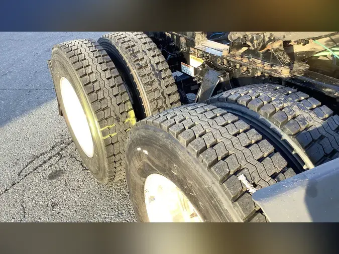 2021 Freightliner Cascadia 126fa58124dd80cb9016632347e33695958