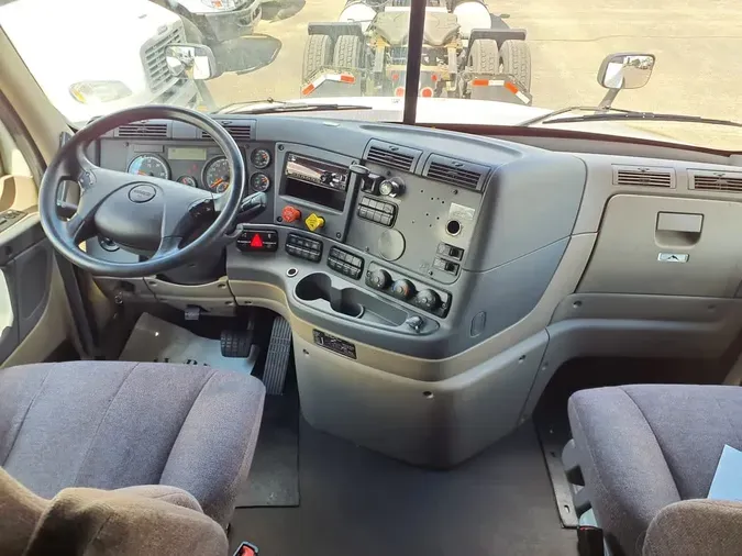 2020 FREIGHTLINER CASCADIA 125