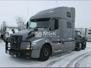 2024 VOLVO VNL64T860