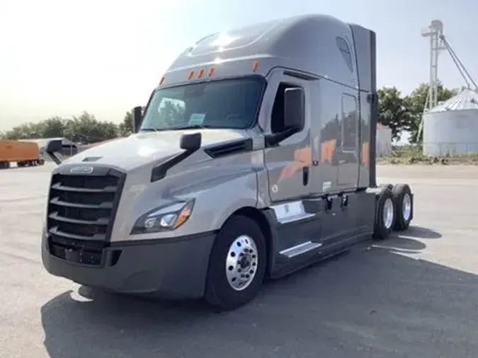 2023 Freightliner Cascadia