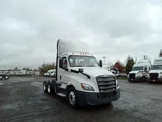 2019 Freightliner Cascadia 126