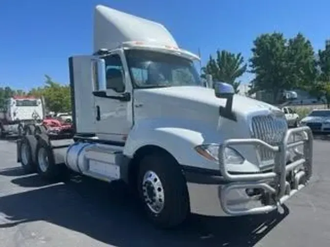 2018 International LT625