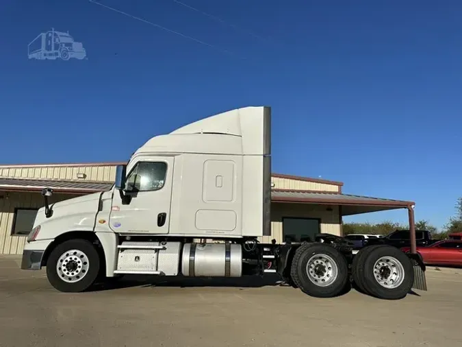 2018 FREIGHTLINER CASCADIA 125