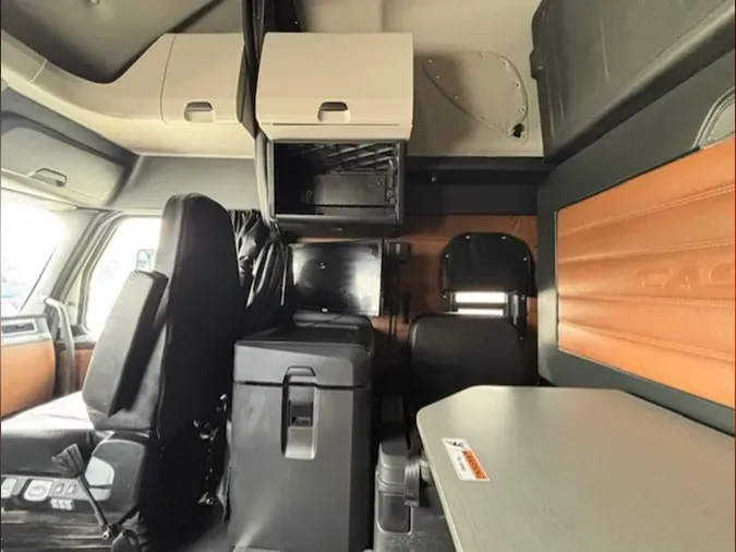 2023 Freightliner Cascadia 126