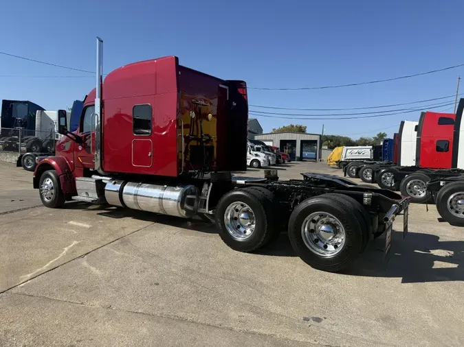 2022 Peterbilt 567