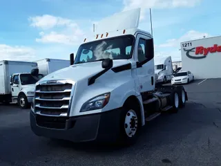 2018 FREIGHTLINER/MERCEDES NEW CASCADIA PX12664