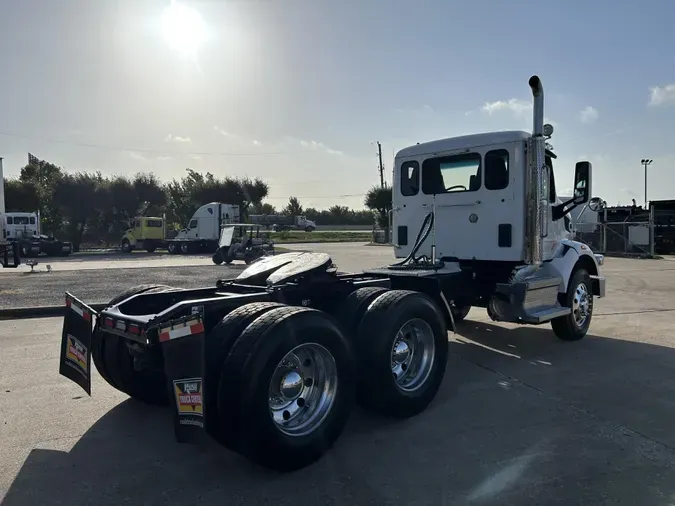 2020 Peterbilt 567