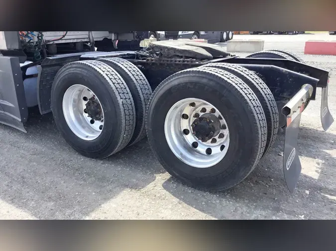 2023 Freightliner Cascadia 126fa71b3af1aa3d7d46f1de166bad45f3c