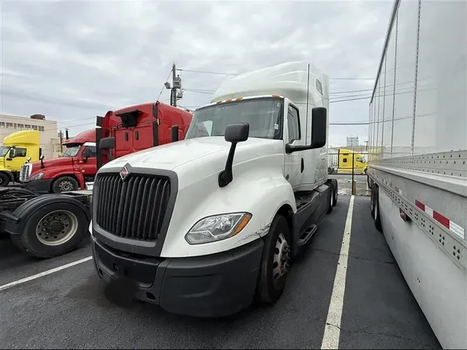 2019 INTERNATIONAL LT