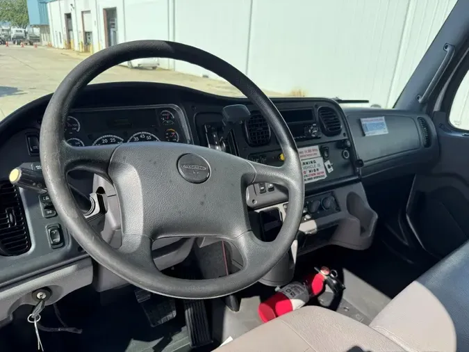 2019 Freightliner Business Class M2 106