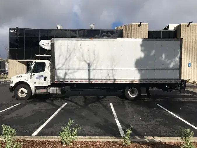 2017 Freightliner M2