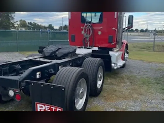 2020 Peterbilt 567