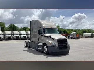 2023 Freightliner Cascadia 126