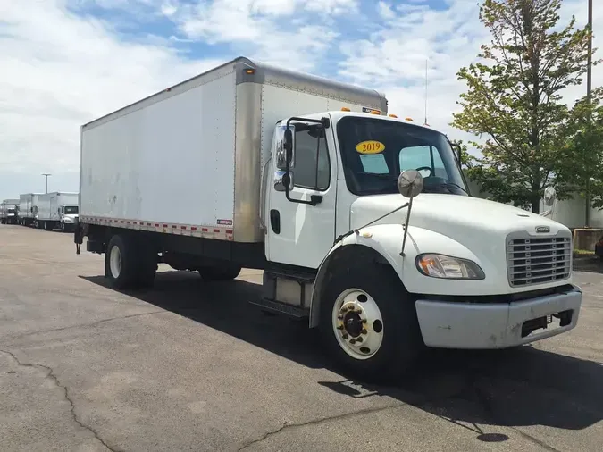 2019 FREIGHTLINER M2 106