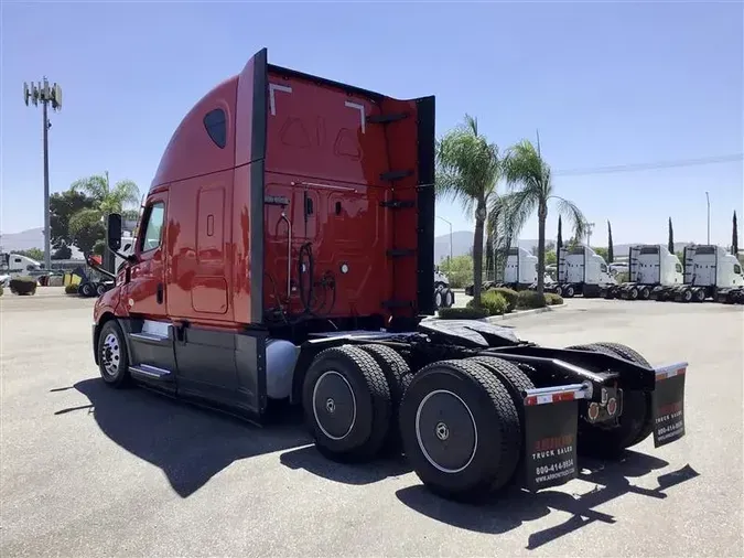 2020 FREIGHTLINER CA126