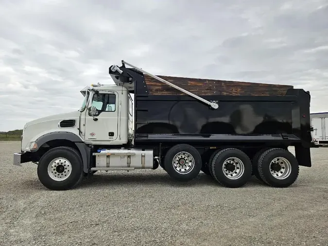 2026 MACK GR64B