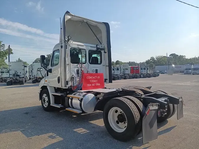 2017 FREIGHTLINER CASCADIA 113