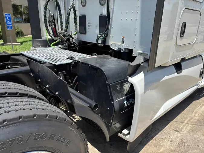 2022 Kenworth T680