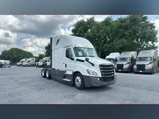 2023 Freightliner Cascadia 126