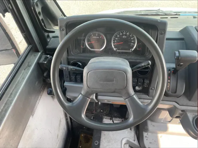2012 Isuzu Reach