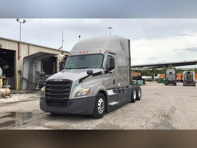 2023 Freightliner Cascadia