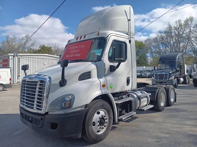 2019 FREIGHTLINER/MERCEDES CASCADIA 113