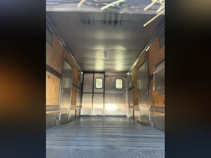 2017 FRTLR CUSTOM CHASSIS CORP MT55